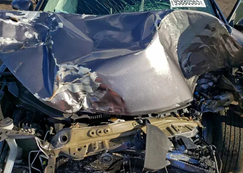 2017 Toyota Highlander Limited из США, поврежденный, VIN 5TDDZRFH7HS450522